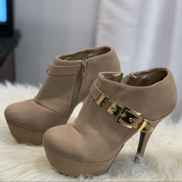 no brand Shoes - Boots size 7